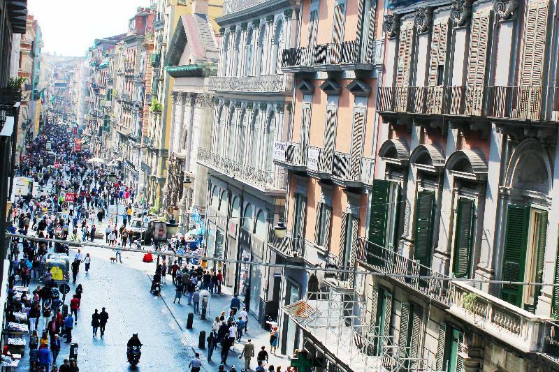 Toledostop Napoli Ngoại thất bức ảnh Via Roma